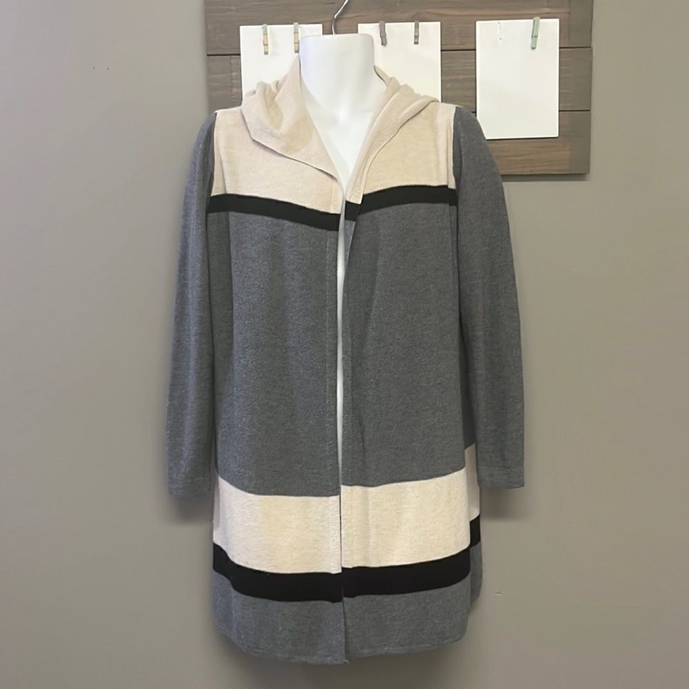 White House Black Market Gray and Cream Cardigan